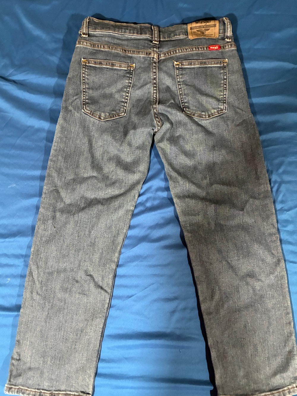 🩵 10 Husky Levi's Straight Leg Jeans in Faded Blue Denim